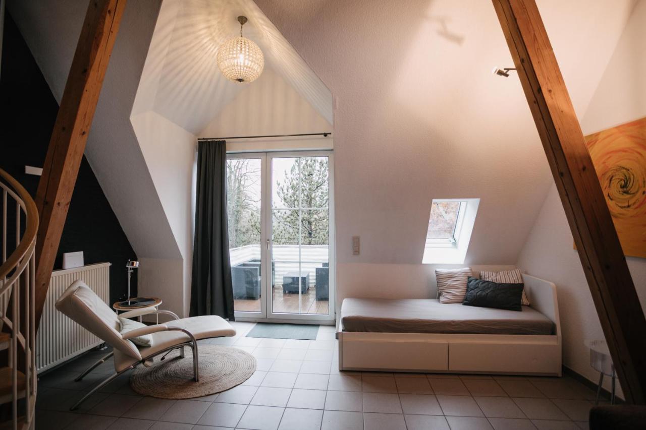 Eigenes Maisonettehaus In Idyllischer Lage Mit Balkon, Nahe Messe, 24H Self-Check In, Gratis Parken Schwabach Luaran gambar