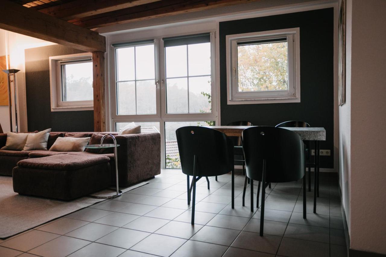 Eigenes Maisonettehaus In Idyllischer Lage Mit Balkon, Nahe Messe, 24H Self-Check In, Gratis Parken Schwabach Luaran gambar