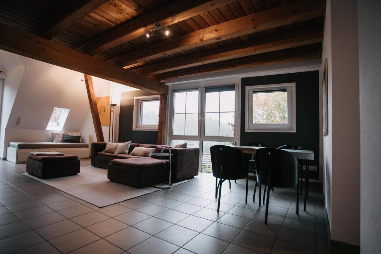 Eigenes Maisonettehaus In Idyllischer Lage Mit Balkon, Nahe Messe, 24H Self-Check In, Gratis Parken Schwabach Luaran gambar