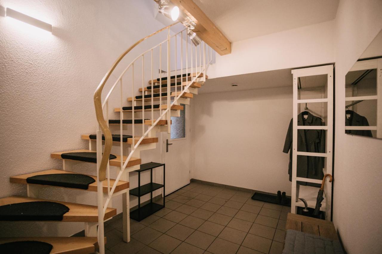 Eigenes Maisonettehaus In Idyllischer Lage Mit Balkon, Nahe Messe, 24H Self-Check In, Gratis Parken Schwabach Luaran gambar
