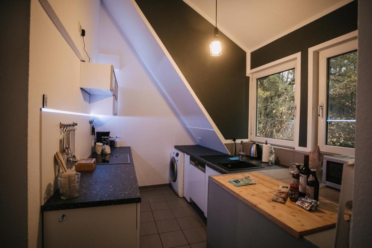 Eigenes Maisonettehaus In Idyllischer Lage Mit Balkon, Nahe Messe, 24H Self-Check In, Gratis Parken Schwabach Luaran gambar