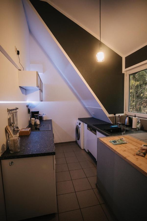 Eigenes Maisonettehaus In Idyllischer Lage Mit Balkon, Nahe Messe, 24H Self-Check In, Gratis Parken Schwabach Luaran gambar