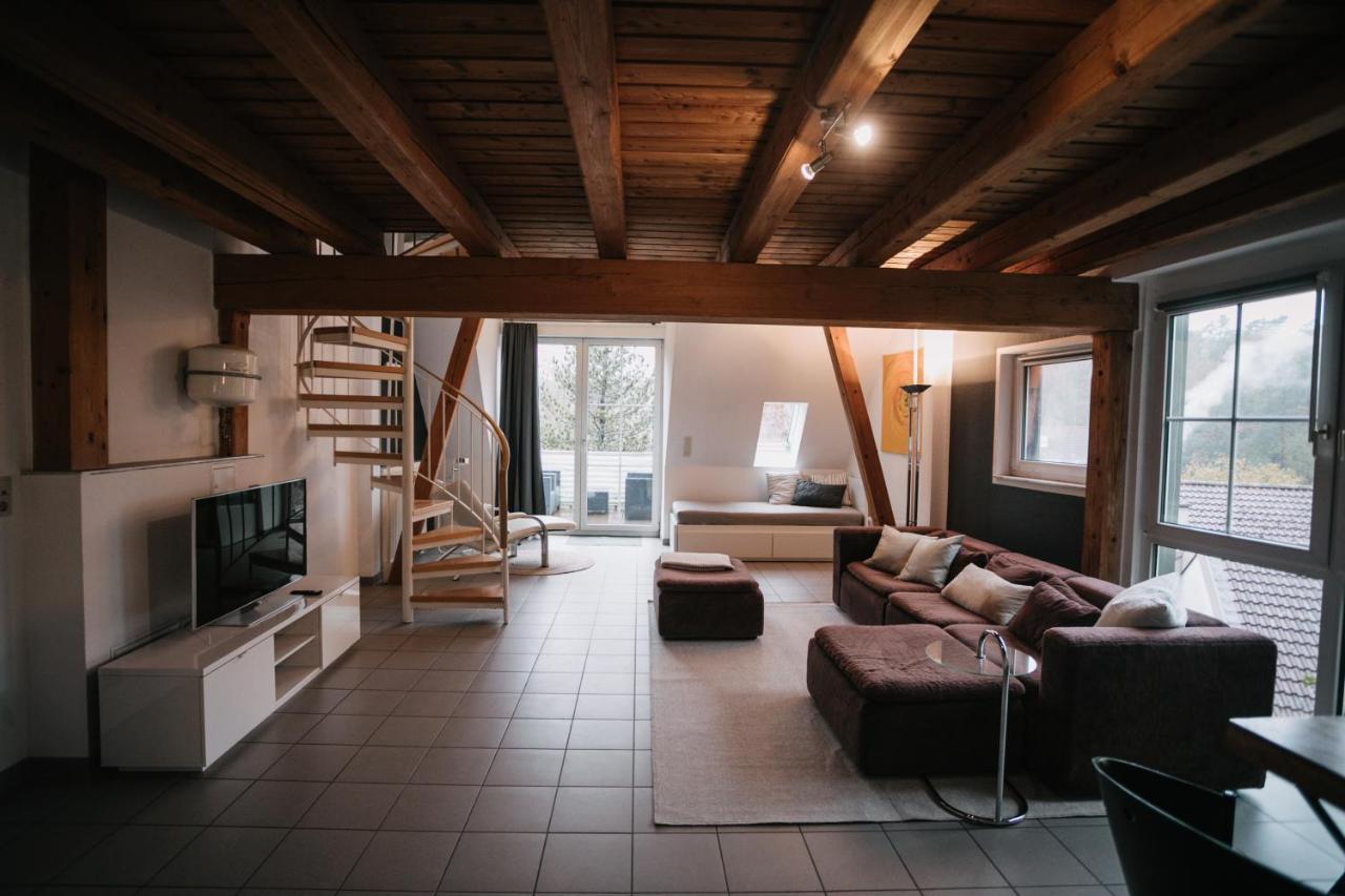 Eigenes Maisonettehaus In Idyllischer Lage Mit Balkon, Nahe Messe, 24H Self-Check In, Gratis Parken Schwabach Luaran gambar