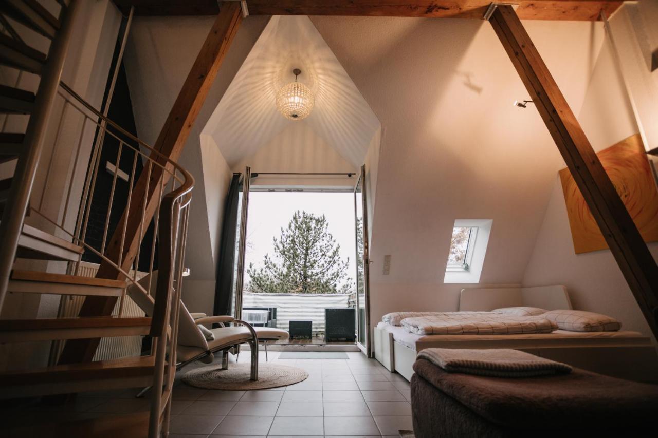 Eigenes Maisonettehaus In Idyllischer Lage Mit Balkon, Nahe Messe, 24H Self-Check In, Gratis Parken Schwabach Luaran gambar