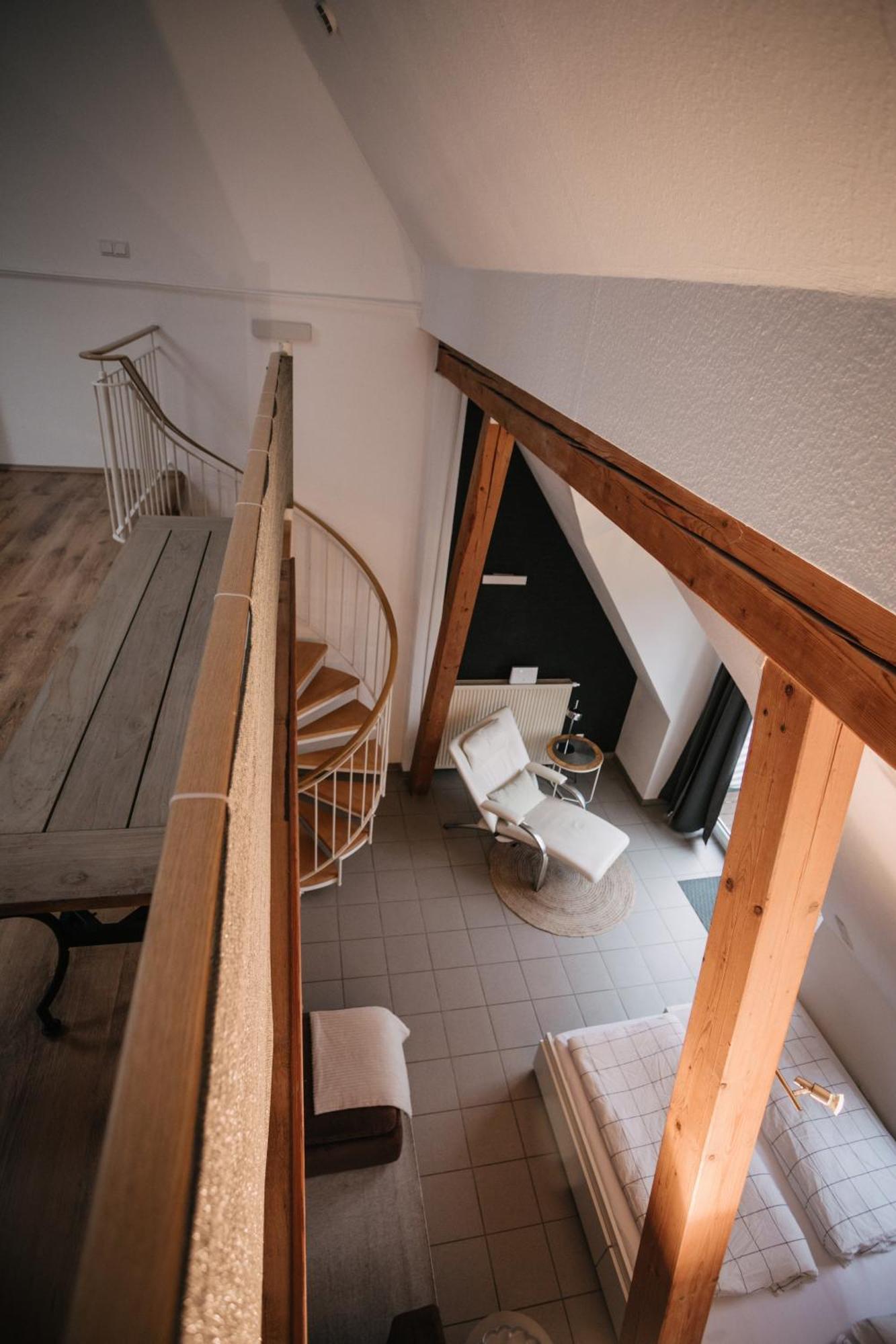 Eigenes Maisonettehaus In Idyllischer Lage Mit Balkon, Nahe Messe, 24H Self-Check In, Gratis Parken Schwabach Luaran gambar