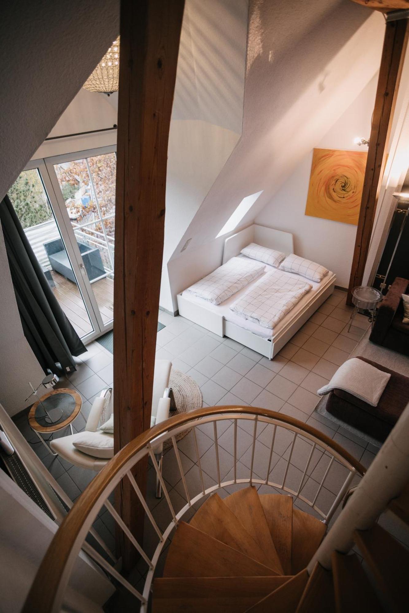 Eigenes Maisonettehaus In Idyllischer Lage Mit Balkon, Nahe Messe, 24H Self-Check In, Gratis Parken Schwabach Luaran gambar
